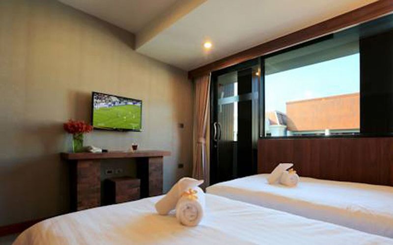 Lap Roi Karon Beachfront By Shanaya Exterior foto